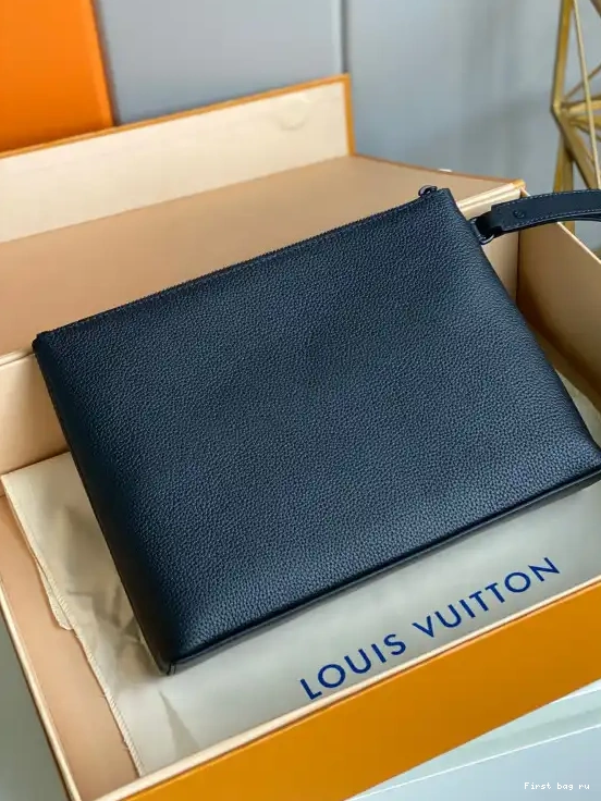 First bag ru LOUIS IPAD VUITTON POUCH 0520